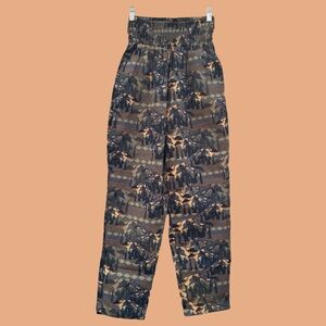 Alexa Organic Cotton Trousers In Camouflage Print